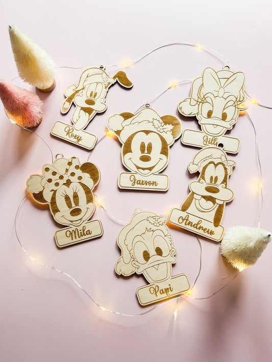 Bois // Ornement Mickey et ses amis