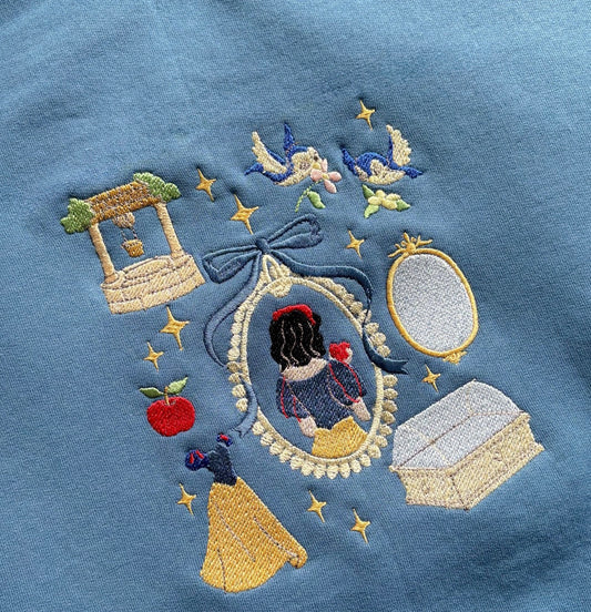 CE Broderie // Le monde de Blanche Neige