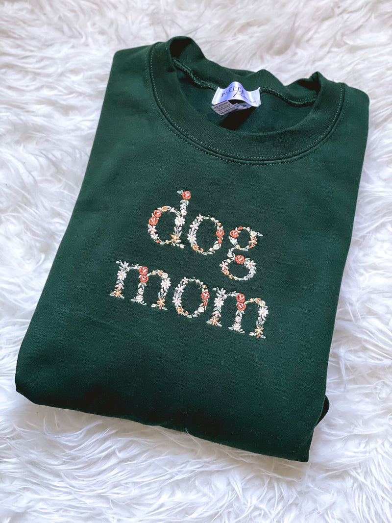 Broderie // Dog Mom